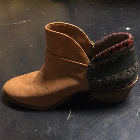 Booties! - Picture 3 of 5